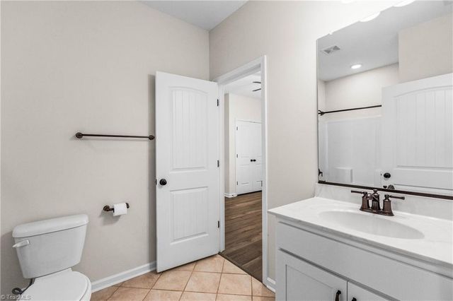 5871 Crestlawn Court, Pfafftown, NC 27040