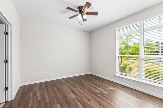 5871 Crestlawn Court, Pfafftown, NC 27040