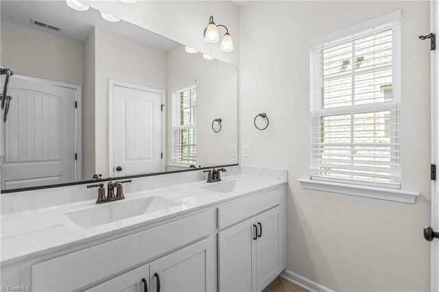 5871 Crestlawn Court, Pfafftown, NC 27040
