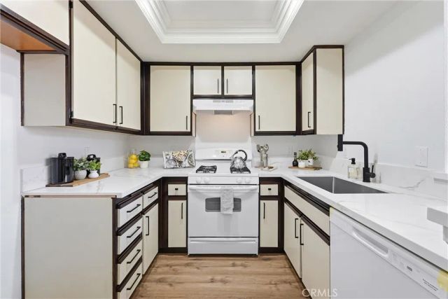 51 Abrazo Aisle 169, Irvine, CA 92614