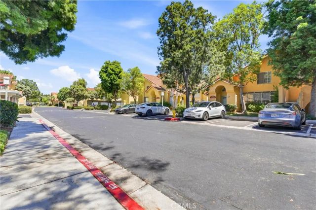 51 Abrazo Aisle 169, Irvine, CA 92614
