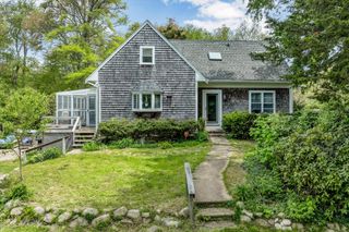 2231 Meetinghouse Way, West Barnstable, MA 02668