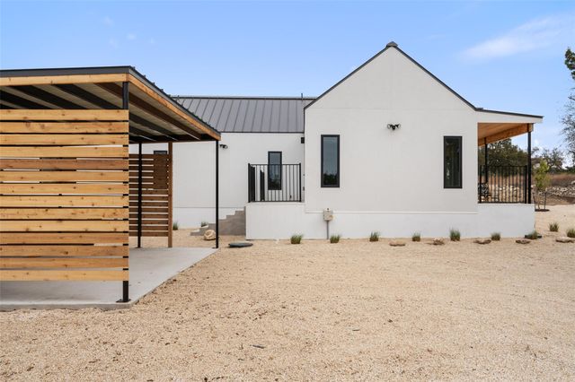 2 Shilo CIR, Wimberley, TX 78676