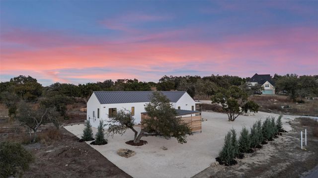 2 Shilo CIR, Wimberley, TX 78676
