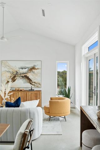 2 Shilo CIR, Wimberley, TX 78676