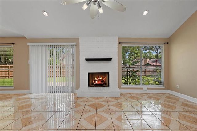 3707 Clear Falls Drive, Houston, TX 77339