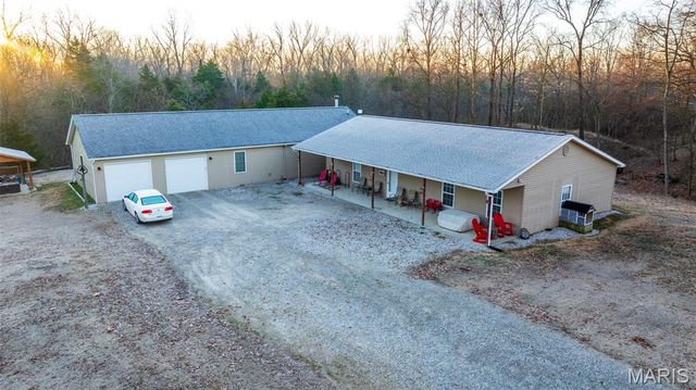 3709 State Route 15, Freeburg, IL 62243