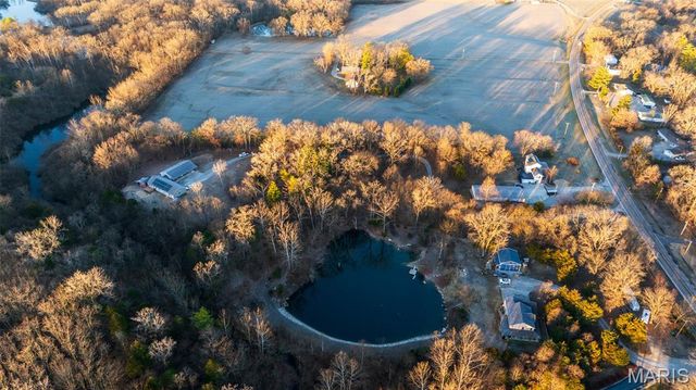 3709 State Route 15, Freeburg, IL 62243