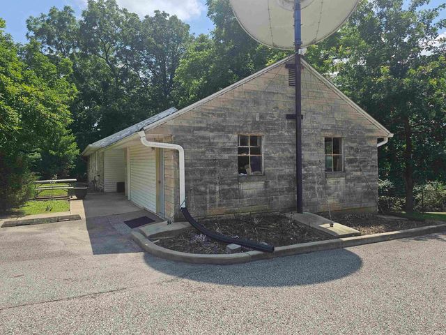 2723 N Walnut Street, Bloomington, IN 47401