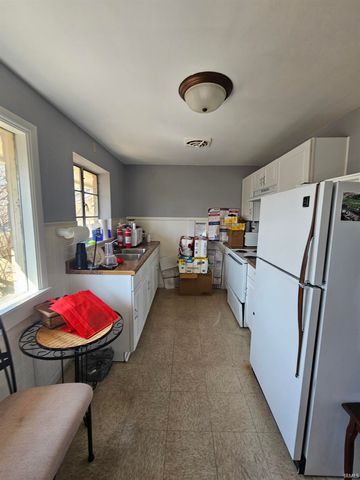 2723 N Walnut Street, Bloomington, IN 47401