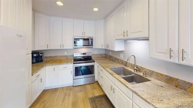 11043 Sherman Way, Stanton, CA 90680
