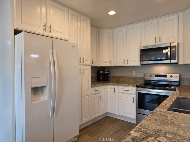 11043 Sherman Way, Stanton, CA 90680