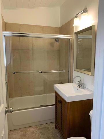 739 N Amphlett Boulevard, San Mateo, CA 94401