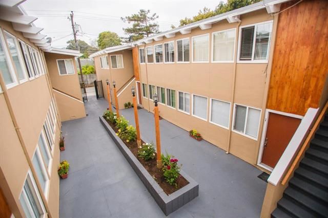 739 N Amphlett Boulevard, San Mateo, CA 94401