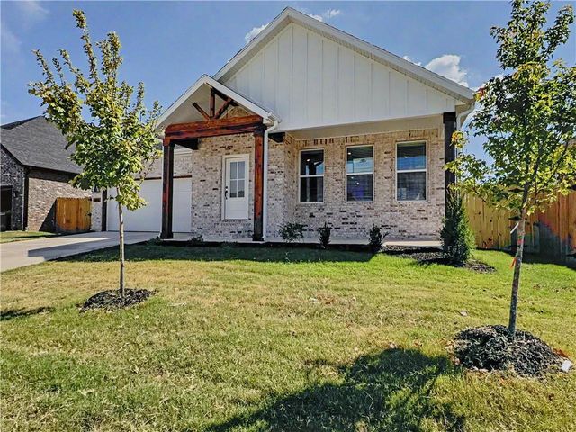 6805 SW Basswood Avenue, Bentonville, AR 72713