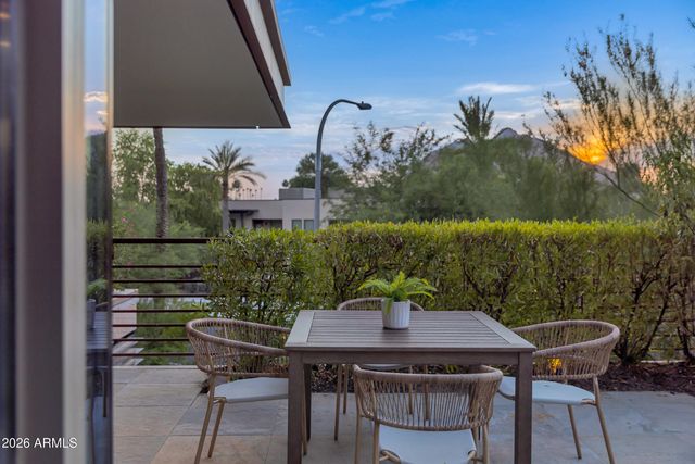 7117 E RANCHO VISTA Drive 3006, Scottsdale, AZ 85251