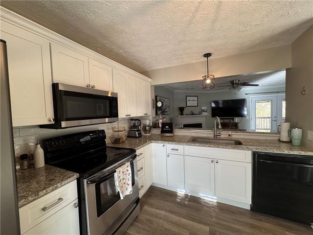 2104 Queen Anne Court, Sandy Springs, GA 30350