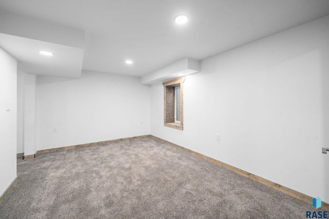 304 E 3rd St Street, Egan, SD 57024