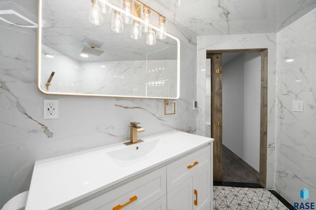 304 E 3rd St Street, Egan, SD 57024