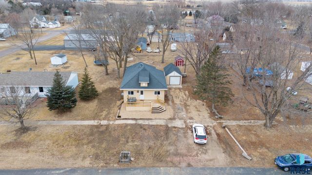 304 E 3rd St Street, Egan, SD 57024