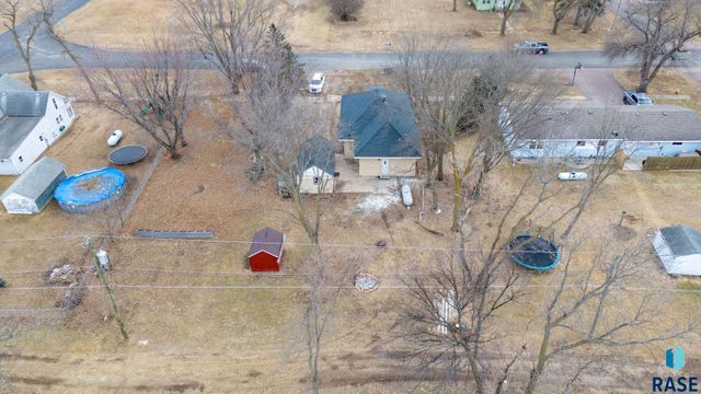 304 E 3rd St Street, Egan, SD 57024