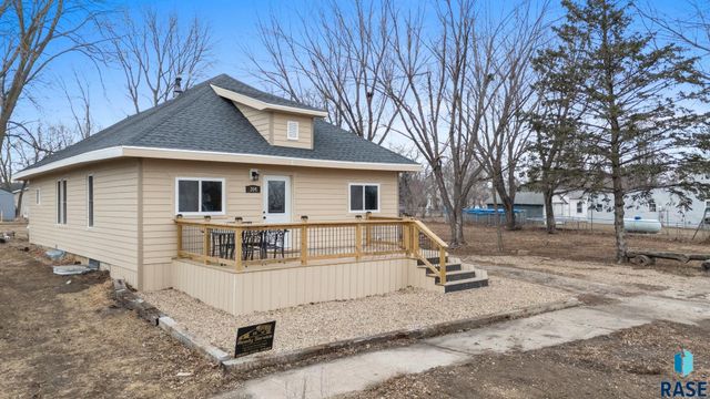 304 E 3rd St Street, Egan, SD 57024