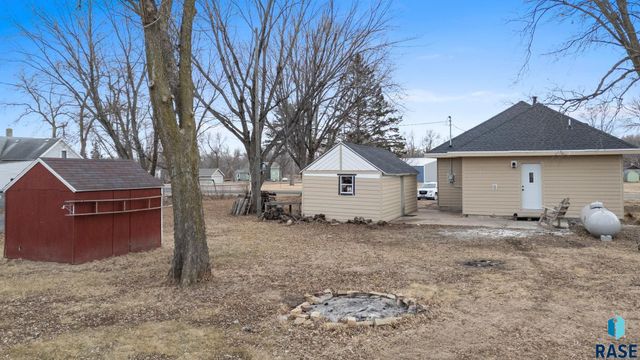 304 E 3rd St Street, Egan, SD 57024