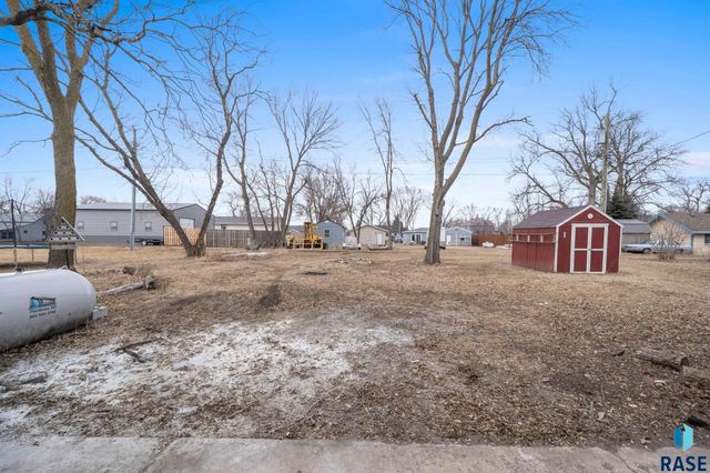 304 E 3rd St Street, Egan, SD 57024