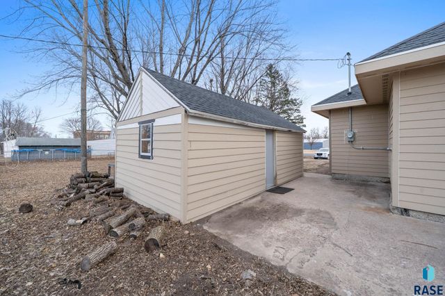 304 E 3rd St Street, Egan, SD 57024