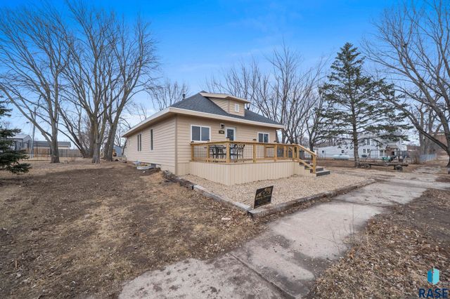 304 E 3rd St Street, Egan, SD 57024