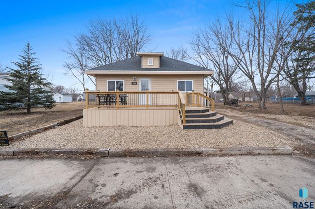 304 E 3rd St Street, Egan, SD 57024
