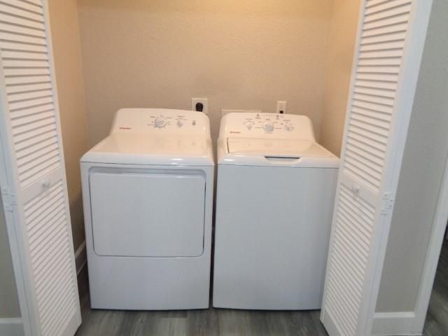 917 Temple Drive, Hitchcock, TX 77563