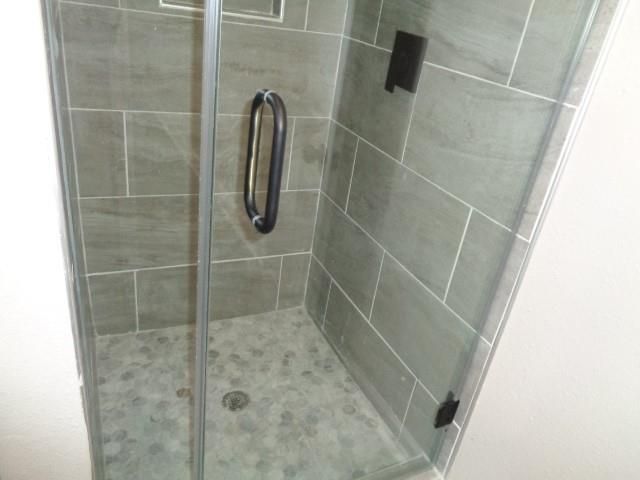 917 Temple Drive, Hitchcock, TX 77563