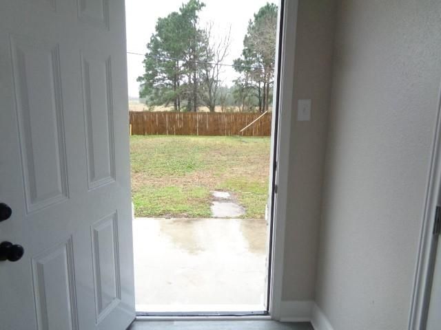 917 Temple Drive, Hitchcock, TX 77563