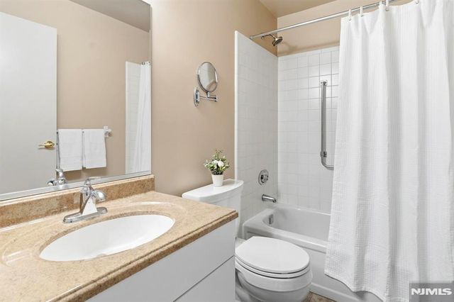 583B Kevin Court, Manchester, NJ 08759