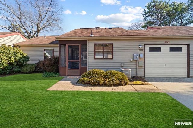 583B Kevin Court, Manchester, NJ 08759