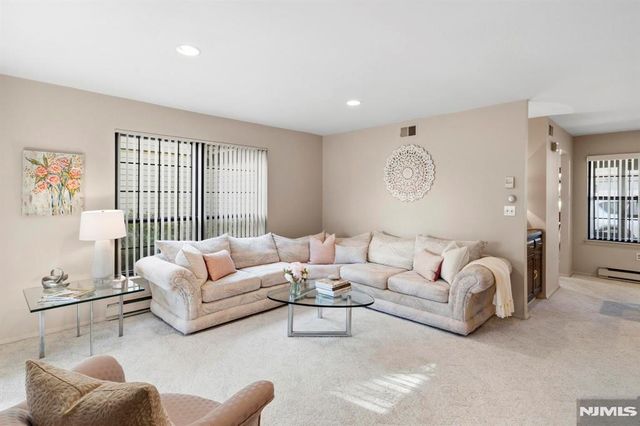 583B Kevin Court, Manchester, NJ 08759