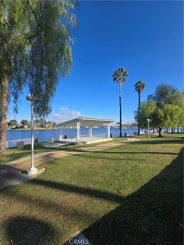 22725 Skylink Drive, Canyon Lake, CA 92587