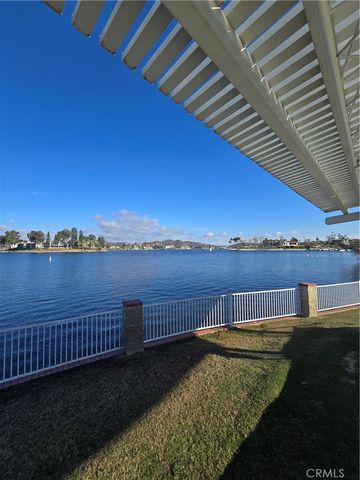 22725 Skylink Drive, Canyon Lake, CA 92587