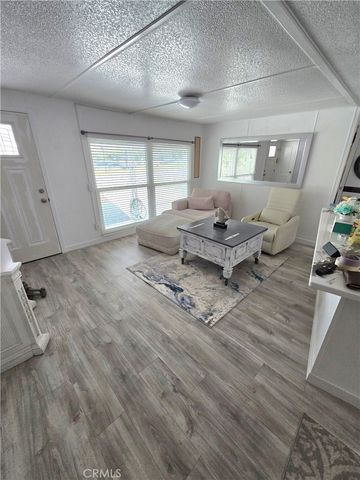 22725 Skylink Drive, Canyon Lake, CA 92587