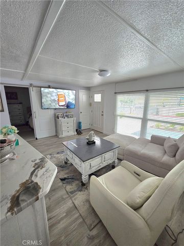 22725 Skylink Drive, Canyon Lake, CA 92587