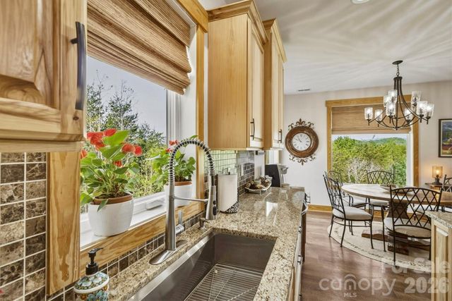 1510 High Valley Way, Lenoir, NC 28645