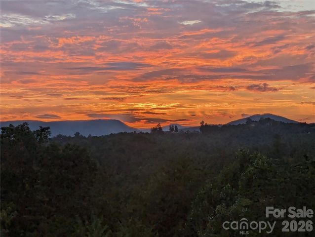 1510 High Valley Way, Lenoir, NC 28645