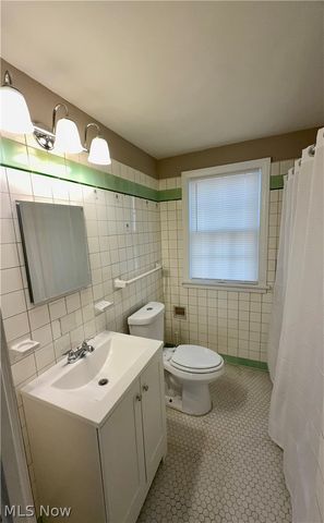 19627 Winslow Road, Shaker Heights, OH 44122