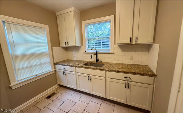 19627 Winslow Road, Shaker Heights, OH 44122