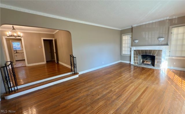 19627 Winslow Road, Shaker Heights, OH 44122
