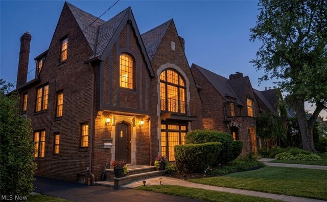 19627 Winslow Road, Shaker Heights, OH 44122