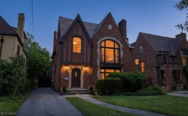 19627 Winslow Road, Shaker Heights, OH 44122