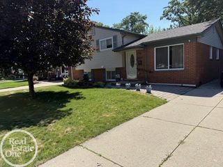 31705 Saint Margaret Street, Saint Clair Shores, MI 48082
