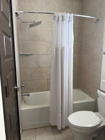 8810 NW 155th Terrace, Miami Lakes, FL 33018